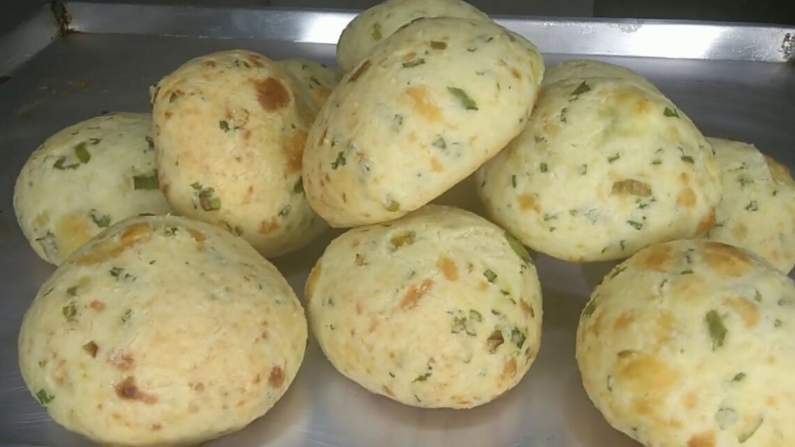 pão de queijo